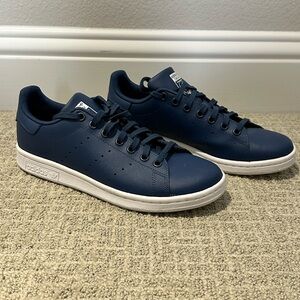 Adidas Men's Navy Sneakers